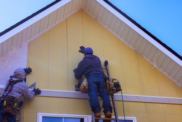 You are currently viewing The Complete Guide to Choosing Vinyl Siding for Your Sudbury Home Exterior